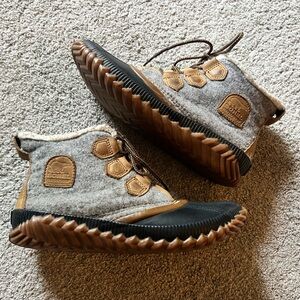 Sorel Out N About Duck Boots Women’s Size 8 Waterproof Rain Snow Outdoor